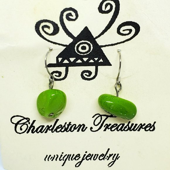 Handmade Charleston Treasures Green Polished Rock / Pottery Dangle Earrings NOS - Picture 1 of 7